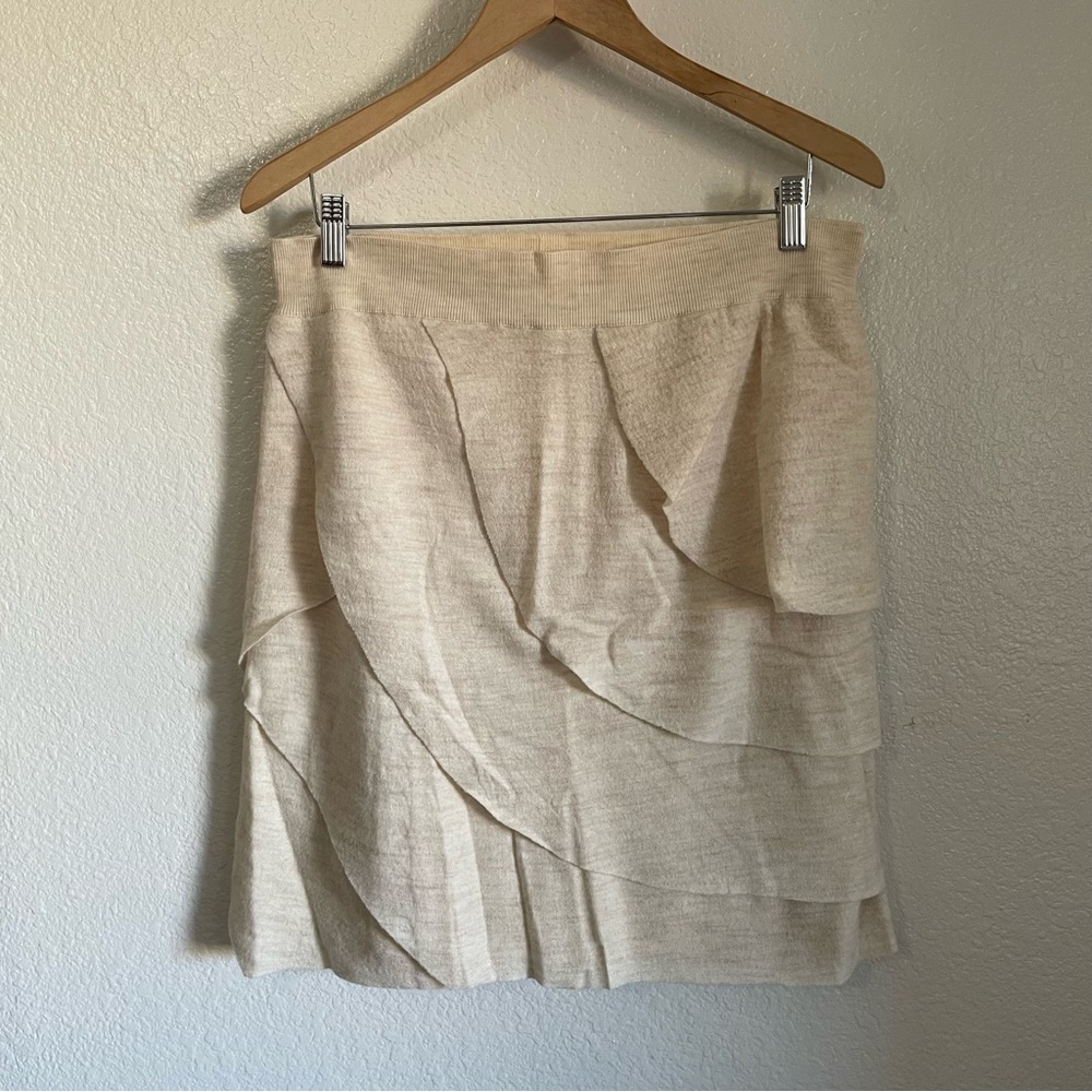 Moth 100% Wool Petal Asymmetrical  Tiered Cream Above Knee Length Skirt Large